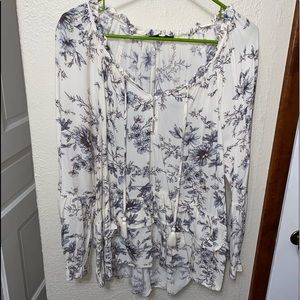 American Eagle Floral Blouse